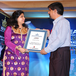 Sakhashree Neeta awarded for Best Research in Rudraksha Ratna Chakra Therapy® (RRCT) by NDTV Profit.